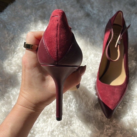 Burgundy Ann Taylor Leather/Suede Kitten Heels - Picture 4 of 6